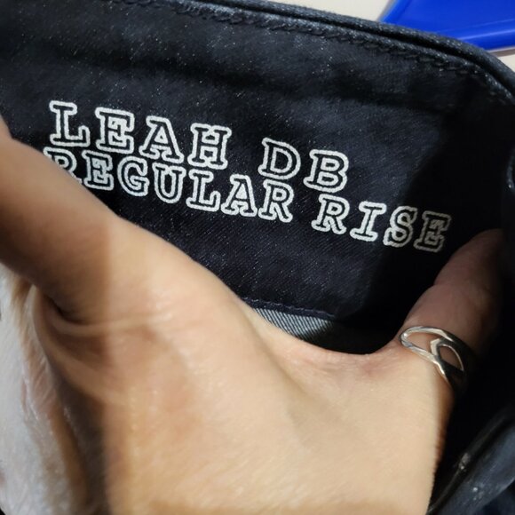 LOLA DARK WASH STRAIGHT LEG JEGGINGS JEANS SZ 8 - Picture 6 of 10